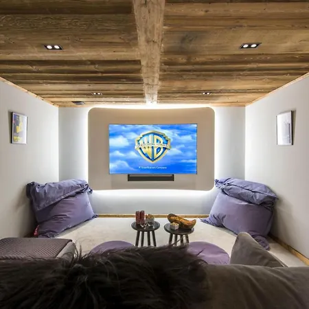 アパート Mountain Lake Escape Luxury Chalet In Zell ツェル アム ゼー